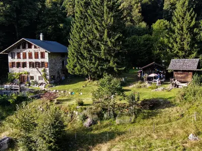 2000m2 Grundstück in der Natur