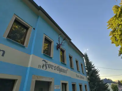 Außenseite Ferienhaus [Sommer]