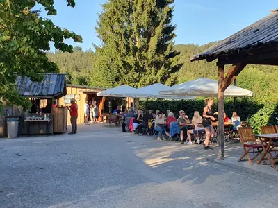 Bistro im Sommer