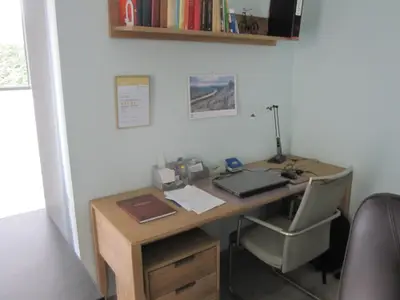 Schreibtisch im Wohnzimmer