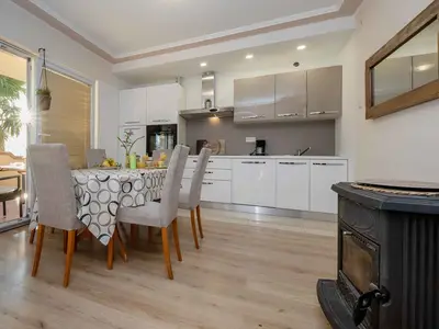 Ferienwohnung für 4 Personen (60 m²) in Rab 1/10