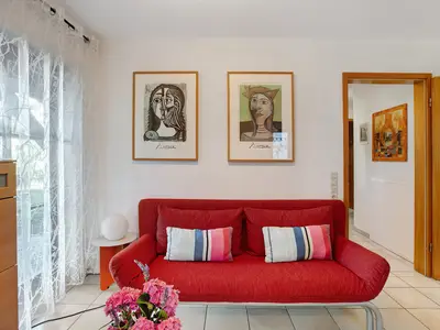 Photo, INSIDE, OUTSIDE