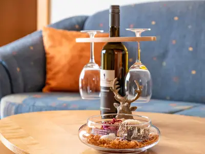 Photo, INSIDE, OUTSIDE