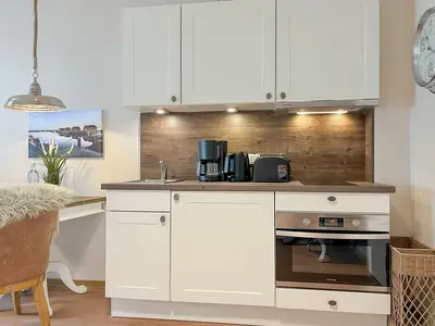 Küchenzeile mit Ceranfeld