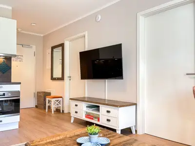 Wohnzimmer mit Blick zum Fernseher