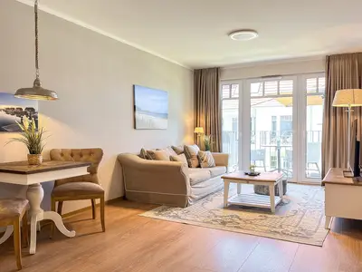 Blick in den Wohn- und Essbereich