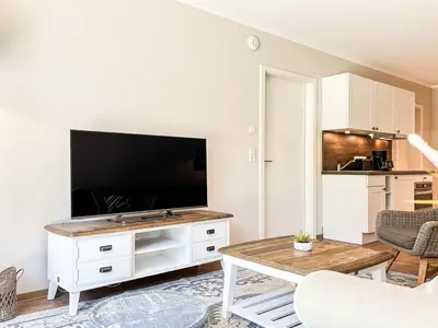 Wohnzimmer mit Fernseher