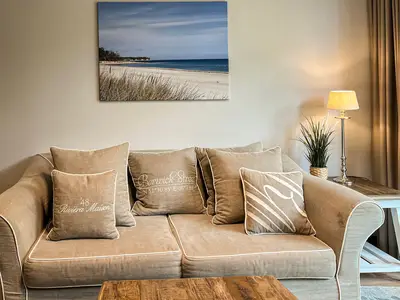 2er Sofa im Wohnzimmer