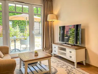 Blick zum TV im Wohnzimmer