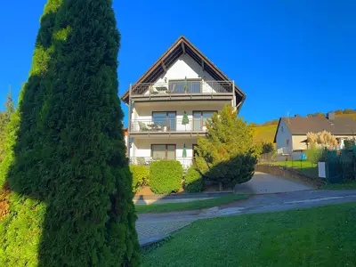 Haus Berhof Ansicht Balkone zur Mosel