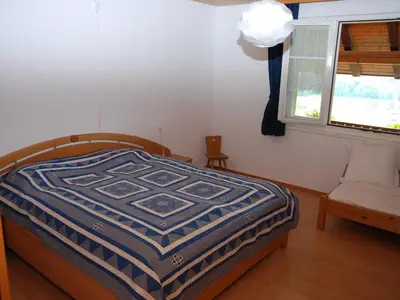 Schlafzimmer 1