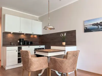 Essbereich mit Küchenzeile