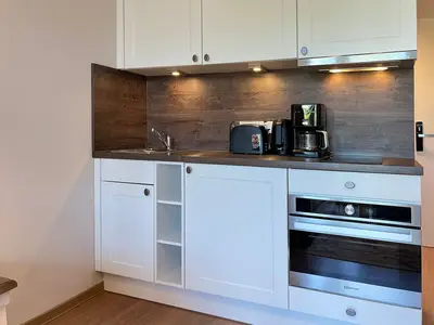 Küchenzeile mit Ceranfeld