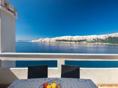 Ferienwohnung für 2 Personen (47 m²) in Baška 1/10