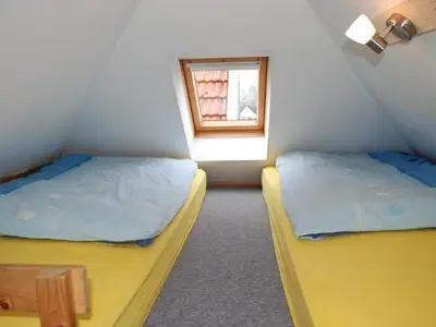 Schlafbereich. Die Schlafkoje, idealerweise für Kinder (keine Stehhöhe)