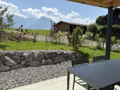 Salbei Ost-Terrasse mit direktem Bergblick