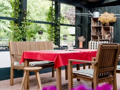 Veranda, Am Hühnerhof