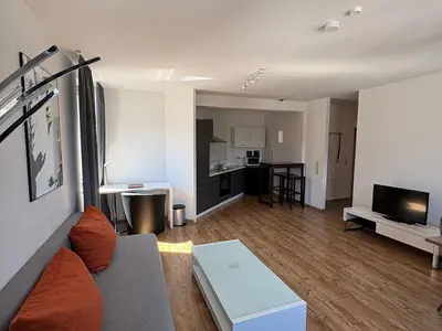 6e642009-dd31-4a49-a168-daf272f561ad