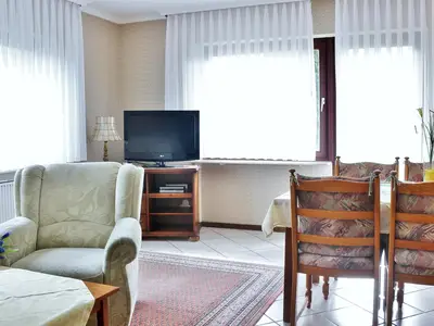 Apartment 2-Wohn- und Essbereich