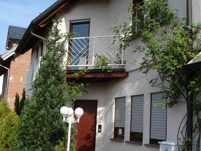 Rehgarten-Eingang zur Ferienwohnung