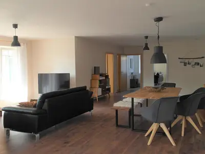 Ferienwohnung Gorxheimertal, Wohn-Esszimmer1