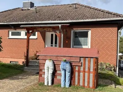 Ferienwohnung Gemütliches Eck-Hausansicht