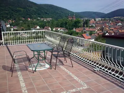 Lioba Kunst-Terrasse