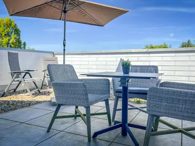 Balkon mit Gartenmöbeln