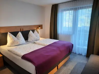 Doppelzimmer mit Schlafcouch_Whg 1. Stock