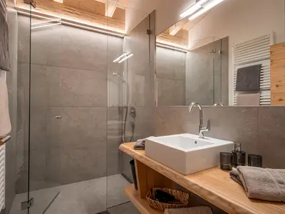 Wilder Kaiser Badezimmer (c) Hannes Dabernig