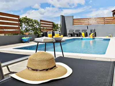 Ferienwohnung für 5 Personen (63 m²) in Sibenik-Brodarica 1/10