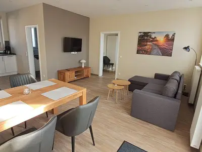 Eingang/ Wohn- Esszimmer