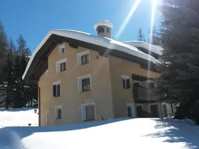 SEHR BEQUEM FUER DIE SKIFAHRER