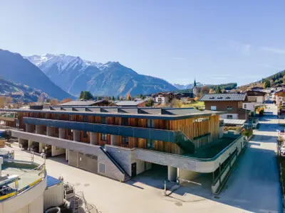 Außenseite Ferienhaus [Sommer]