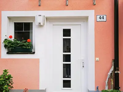 monika-resinger-virgen-eingangstuer-c-bernhard-ass