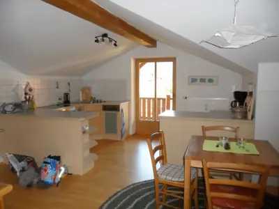 Essbereich mit Küche