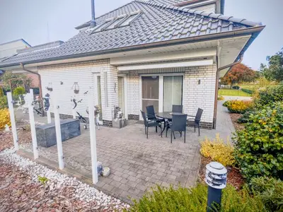 Ferienwohnung für 6 Personen (120 m²) in Leer 1/10