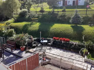 Blick auf Balkonterrasse