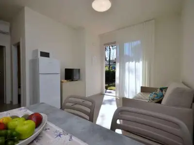 Ferienwohnung für 6 Personen (55 m²) in Bibione 5/10