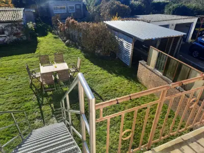 Treppe Blick in den Garten