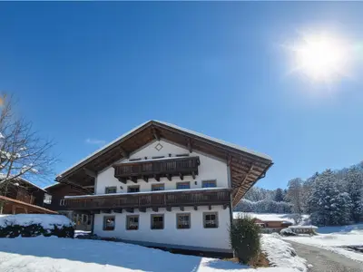 Außenseite Ferienhaus [Winter]