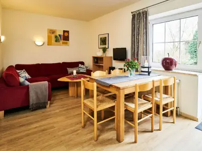 Ferienwohnung für 5 Personen in Hooksiel 4/10