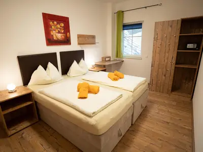 Doppelzimmer im Gasthof Klug mit Holzboden
