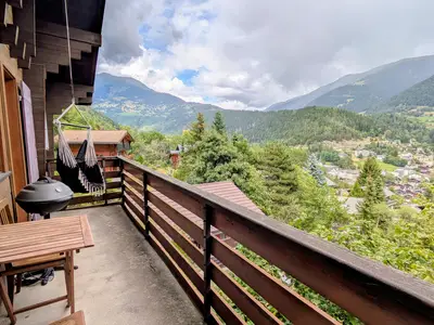 6acc6c62-a07a-4978-b5d7-c4352d024278-3313bbd1-6715