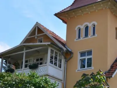 Außenseite Ferienhaus [Sommer]