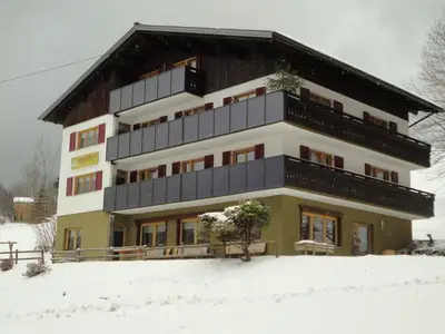 Ferienwohnung für 6 Personen (75 m²) in Mellau 1/10