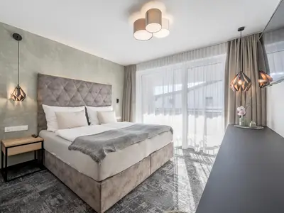 200207_110450-77_1900