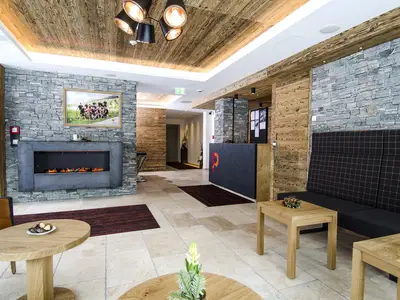 Persutt Lobby/Reception