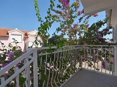 balcony-terrace