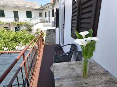 balcony-terrace